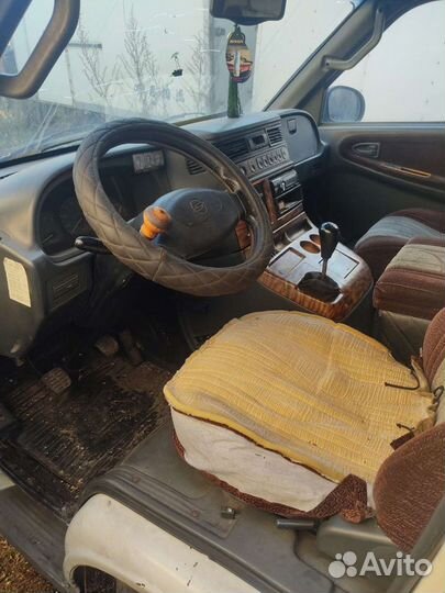 Авторазбор ssangyong истана