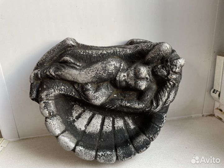 Голая девушка пепельница ретро