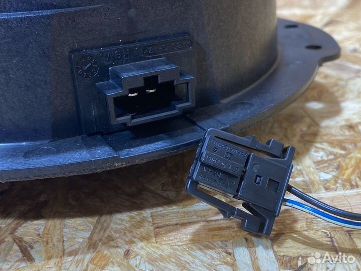 Динамик двери Audi A4 B9 2016 8W5035411