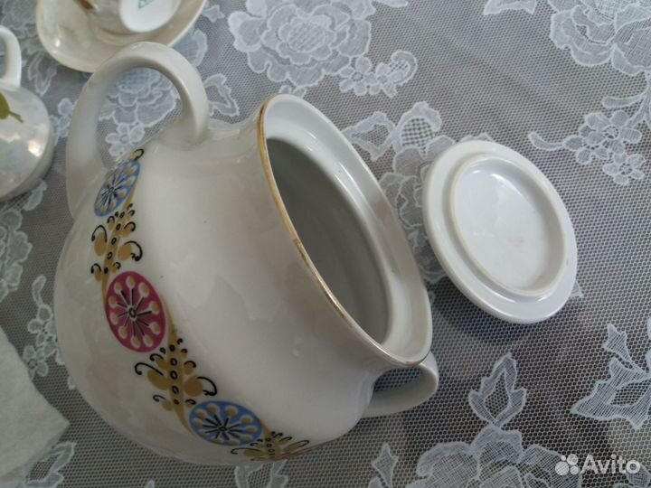 Посуда из серванта