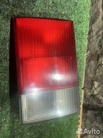 Фонари крышки багажника Audi 100 C4