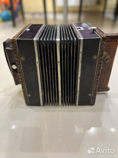 Саратовская гармонь мастера Поверинова Н.И