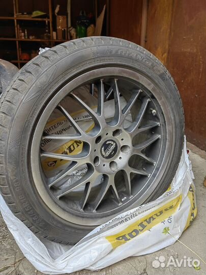 R18 Triangle PL02 235/45, PCD 5x114.3 DIA 70.1