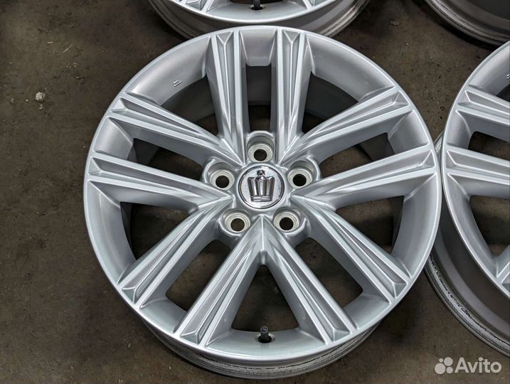 Оригинальные диски Toyota. 5*114,3