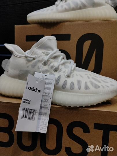 Adidas yeezy boost 350 V2 mono white кроссовки