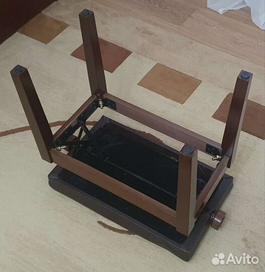 Банкетка для пианино