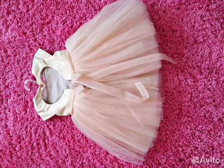 Праздничное платье для маленькой принцессы