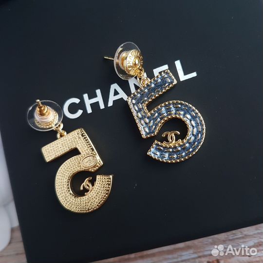 Серьги Chanel 5