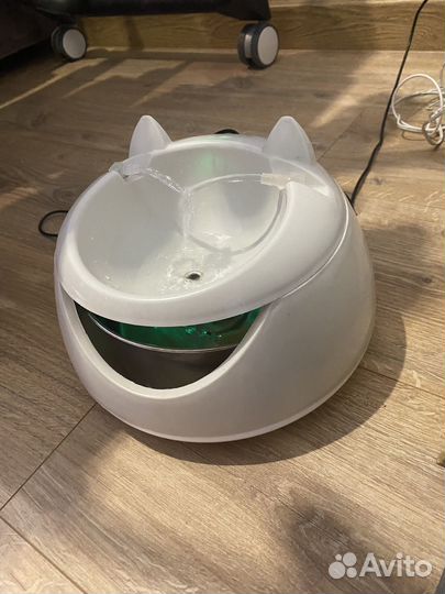 Фонтан поилка для кошек