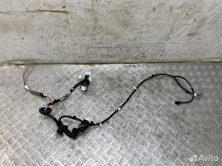Проводка двери передняя правая Nissan X-Trail T31