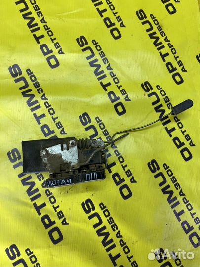 Замок передней левой двери Renault Logan