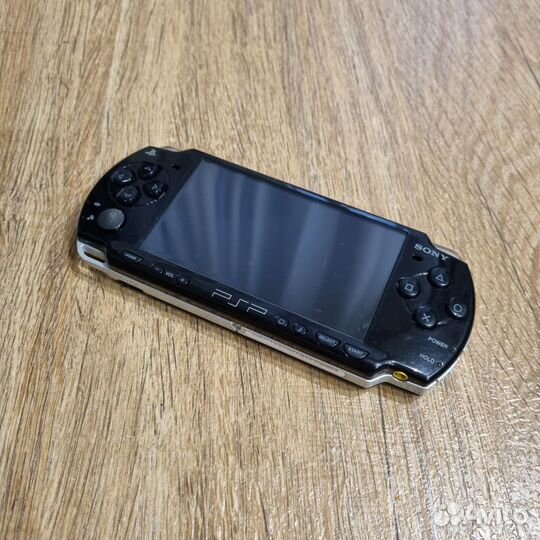 PSP - 2006 Slim & Lite 8Gb (Прошитая)