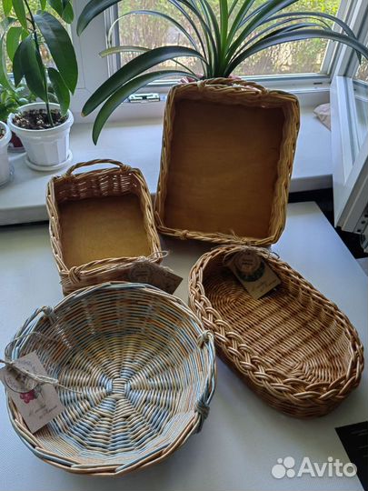 Панно из дерева, корзинки из эко-лозы
