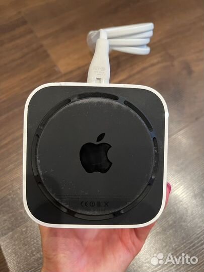 Wi-Fi роутер Time Capsule Apple