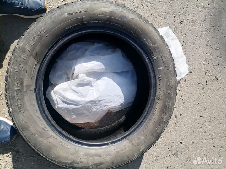 Triangle Snow-LL01 235/60 R18 103H