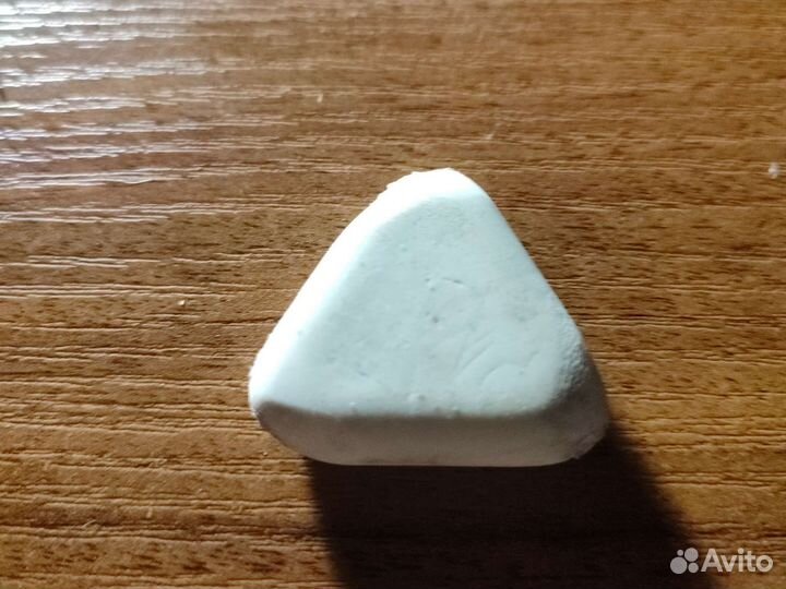 Школьный ластик