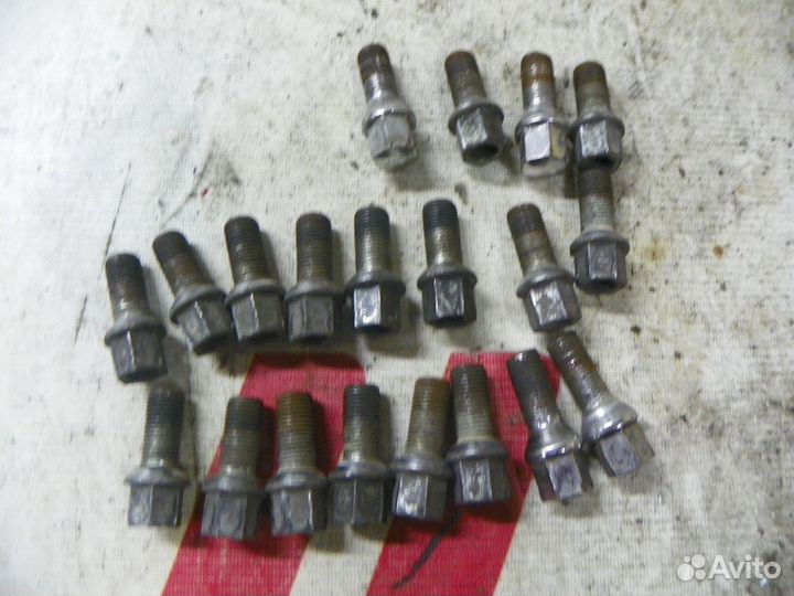 Болт колесный Audi A1