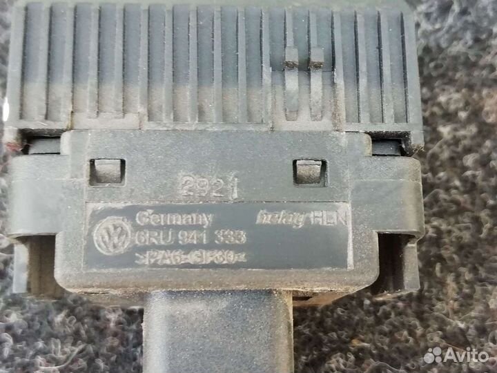 Кнопка регулировки света фар Volkswagen Polo Sedan