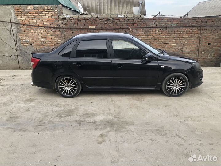 LADA Granta 1.6 МТ, 2016, 166 244 км