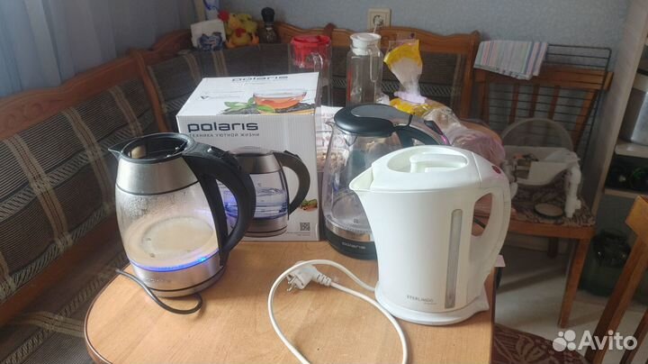 Два чайника Polaris стеклянные с подсветкой
