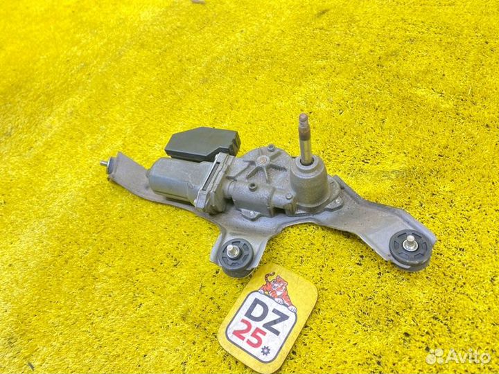 Моторчик заднего дворника задний Toyota Prius 145366