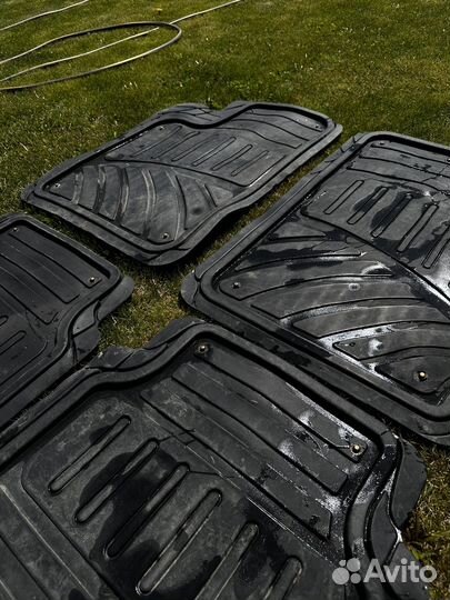 Комплект ковриков в автомобиль mazda 3