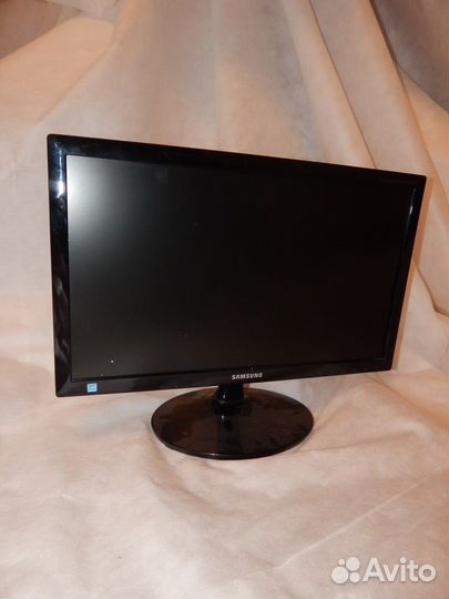 Монитор Samsung Color Display Unit