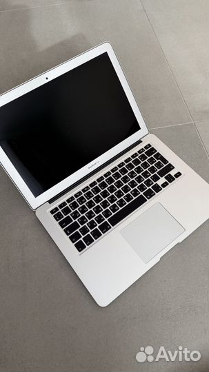 Apple macbook air 13 2014