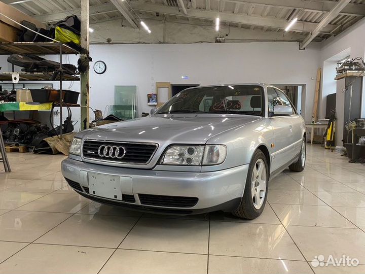 Защита кпп задняя левая Audi A6 C4 AAH 1995