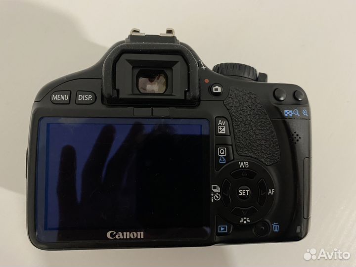 Зеркальный фотоаппарат Canon EOS 550D