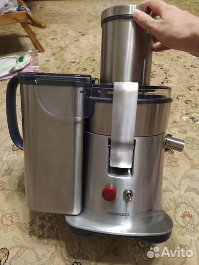 Соковыжималка центрифужная Kenwood Excel pro JE880