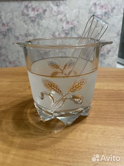 Ведерко для льда со щипчиками