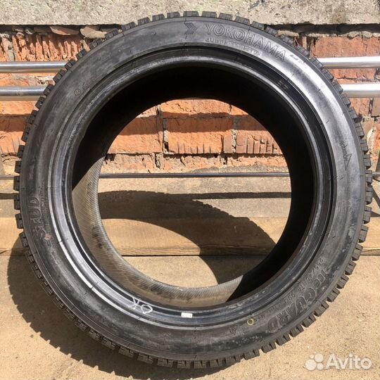 Yokohama Ice Guard F700Z 255/45 R18