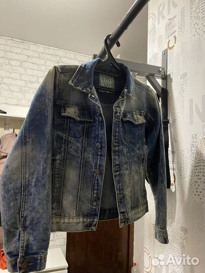 Джинсовая куртка