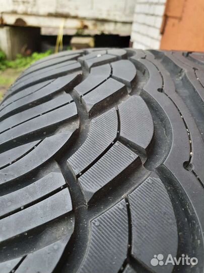 Yokohama Parada Spec-X 295/45 R20