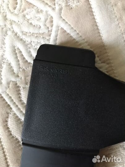 Топор fiskars x7