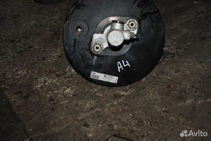 Вакуумник Audi A4 B5 8D 8D0612105F Q06H