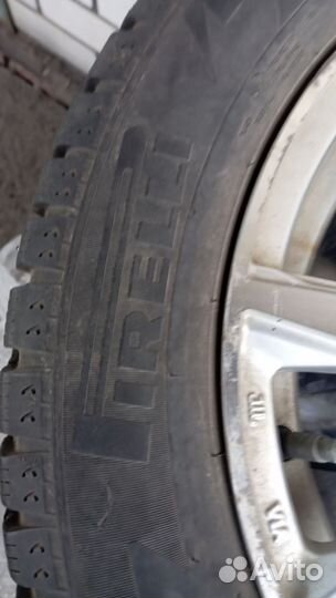 Pirelli Ice Zero 205/55 R16