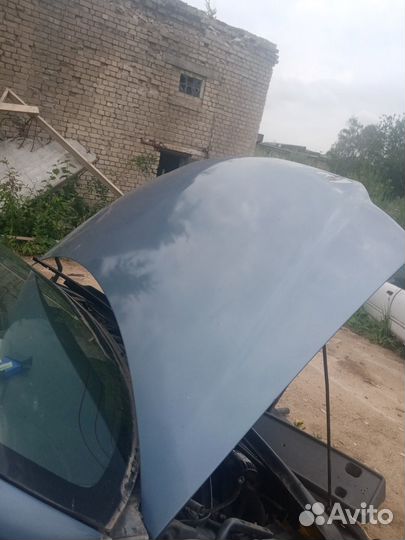 Капот Chrysler Voyager 3