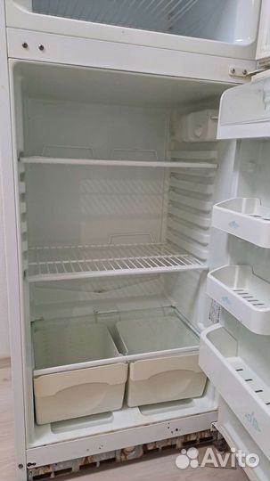 Холодильник Stinol