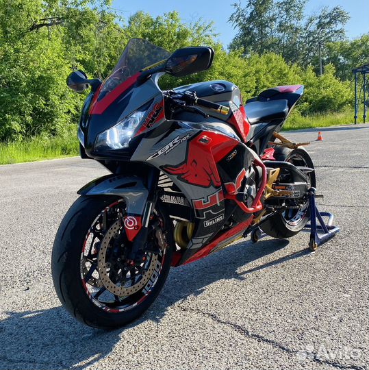 Honda CBR1000RR RA ABS