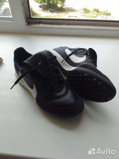 Бутцы Сороконожки Nike Premier lll TF