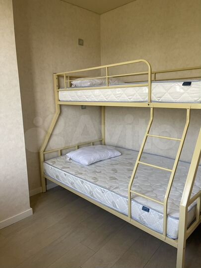 2-к. квартира, 70 м², 4/6 эт.