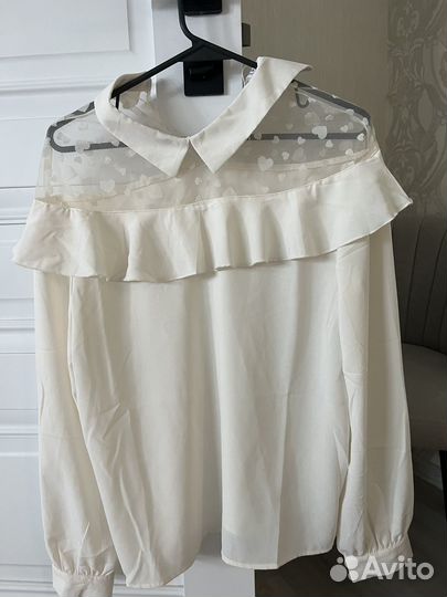 Продам блузку на девочку пост 164