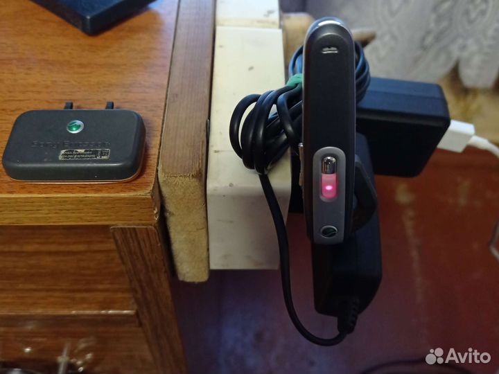 Беспроводная гарнитура для мобильника