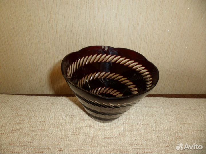 Ваза, салатник, конфетница марганцевое стекло