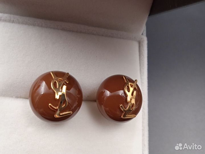 Серьги стильные