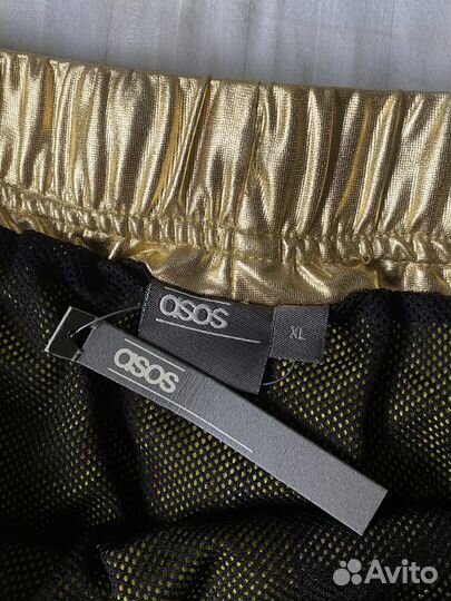 Золотые шорты