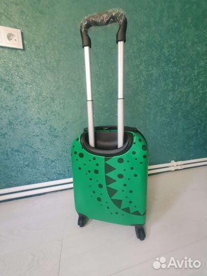 Детский чемодан -крокодил на колесиках