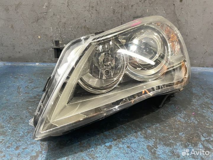Фара ксенон левая Suzuki Kizashi RE